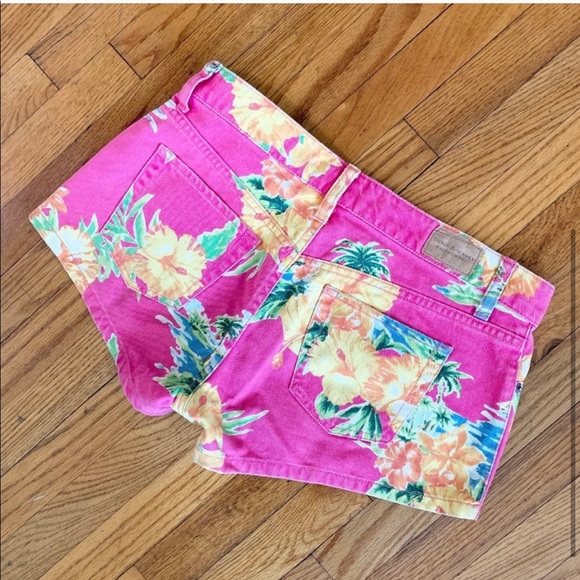 RALPH LAUREN | Bright Floral Shorts - Picture 4 of 6